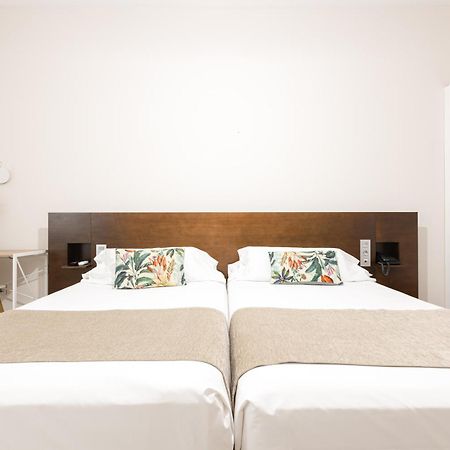 Aacr Hotel Monteolivos Sevilla Kültér fotó