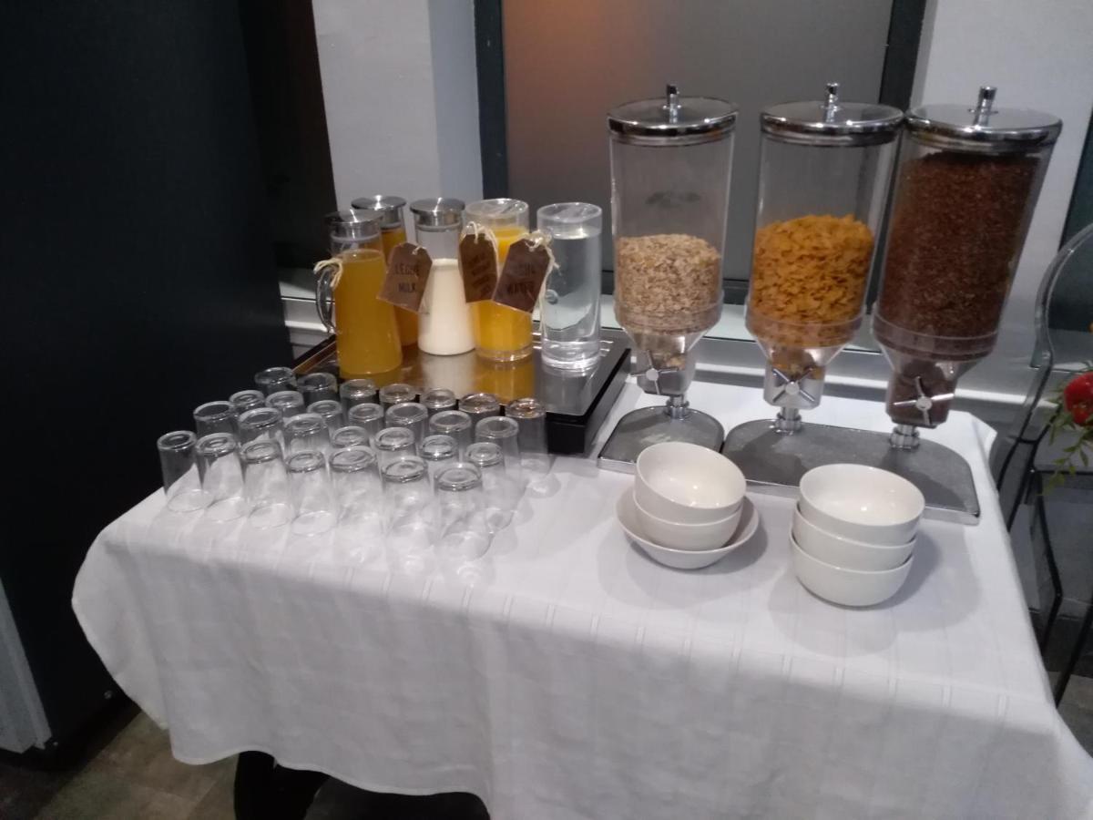 Aacr Hotel Monteolivos Sevilla Kültér fotó