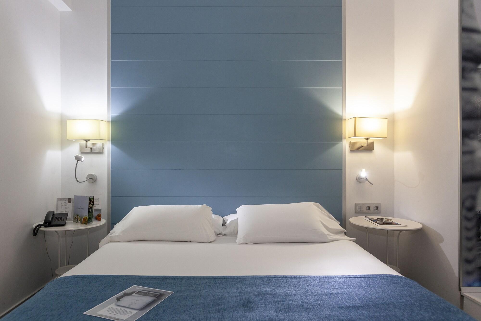Aacr Hotel Monteolivos Sevilla Kültér fotó