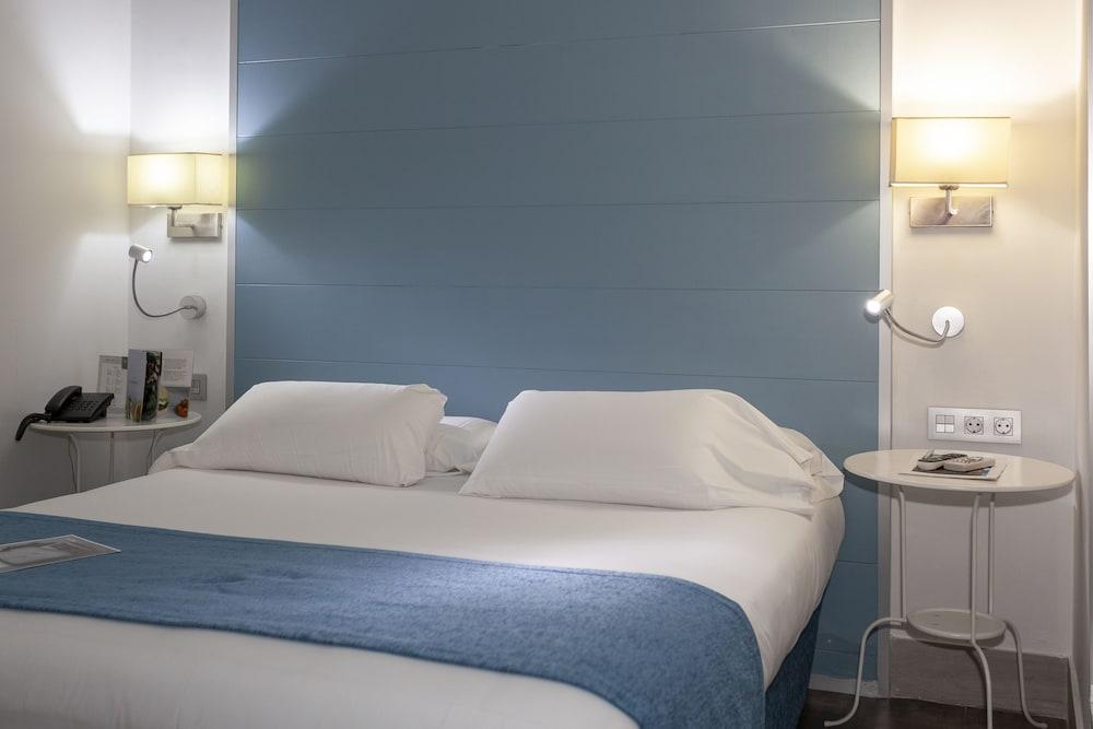 Aacr Hotel Monteolivos Sevilla Kültér fotó