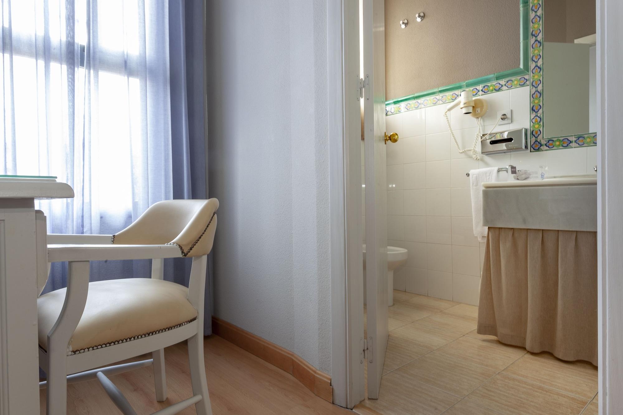 Aacr Hotel Monteolivos Sevilla Kültér fotó