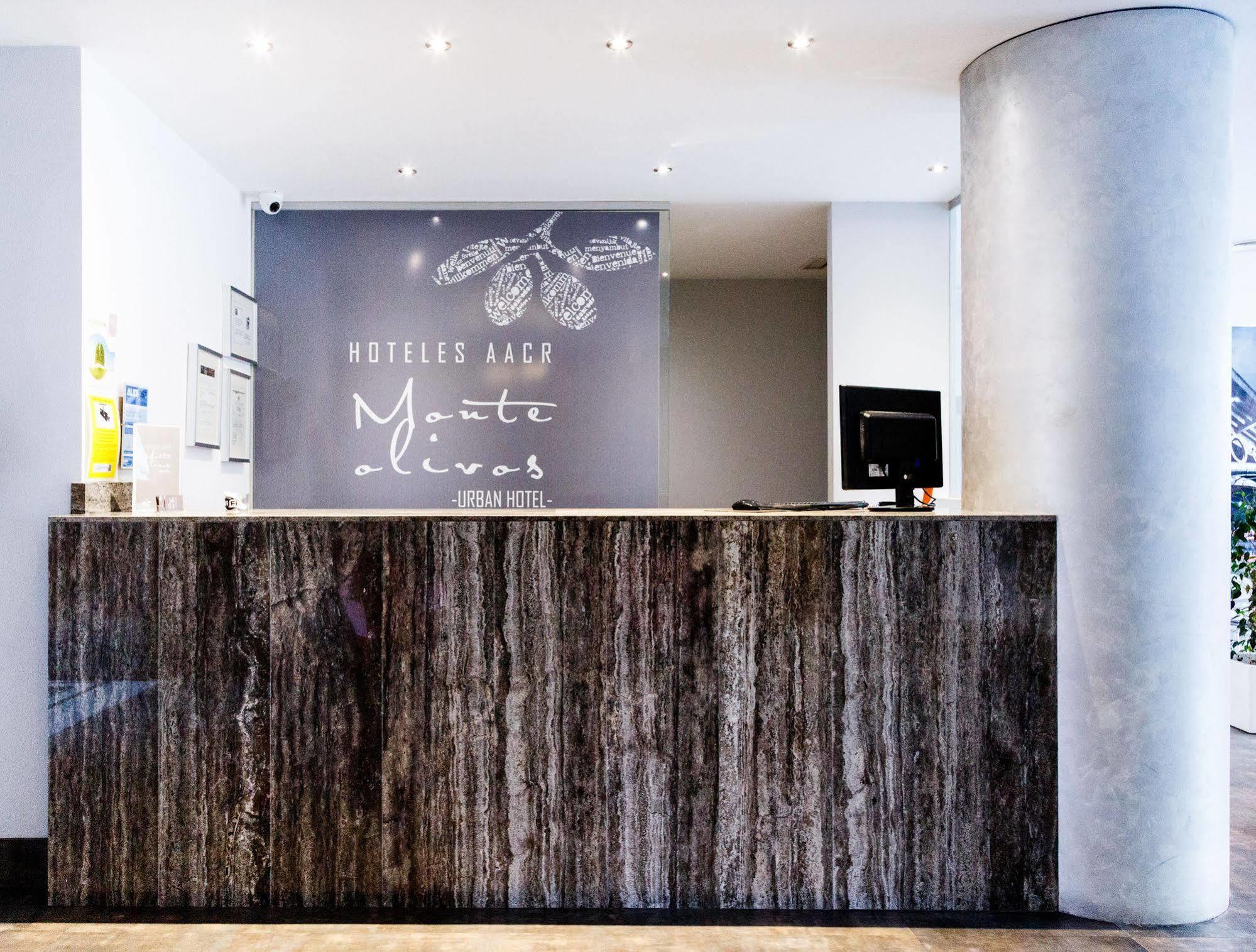 Aacr Hotel Monteolivos Sevilla Kültér fotó