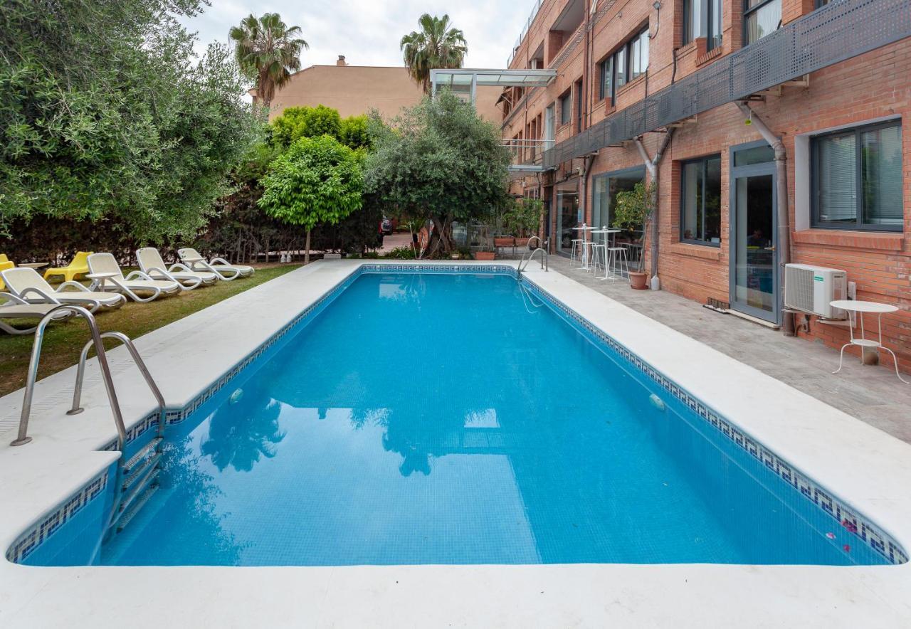 Aacr Hotel Monteolivos Sevilla Kültér fotó
